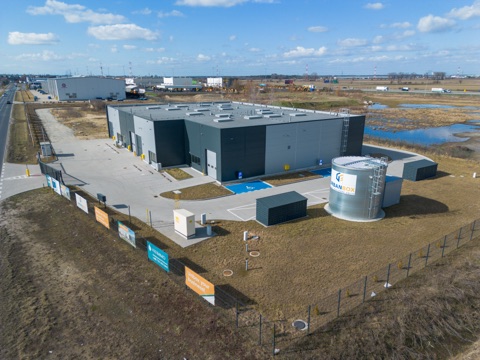 Hala produkcyjna Komorniki